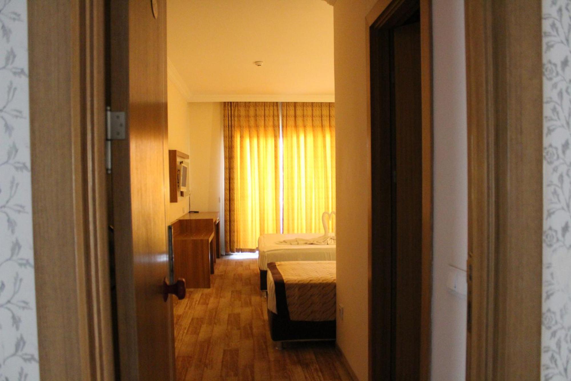 Hotel Mitos 阿拉尼亚 外观 照片