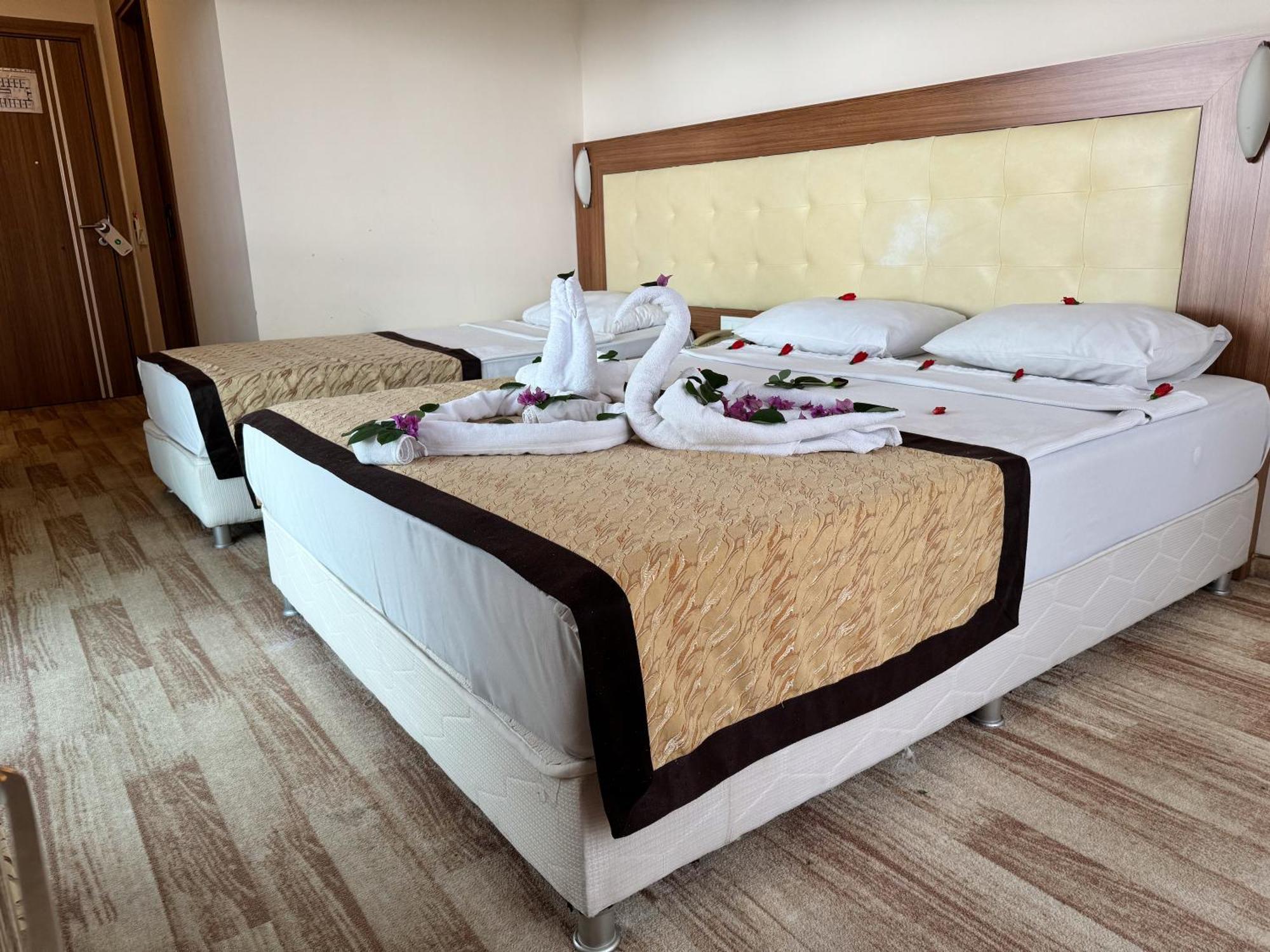 Hotel Mitos 阿拉尼亚 外观 照片