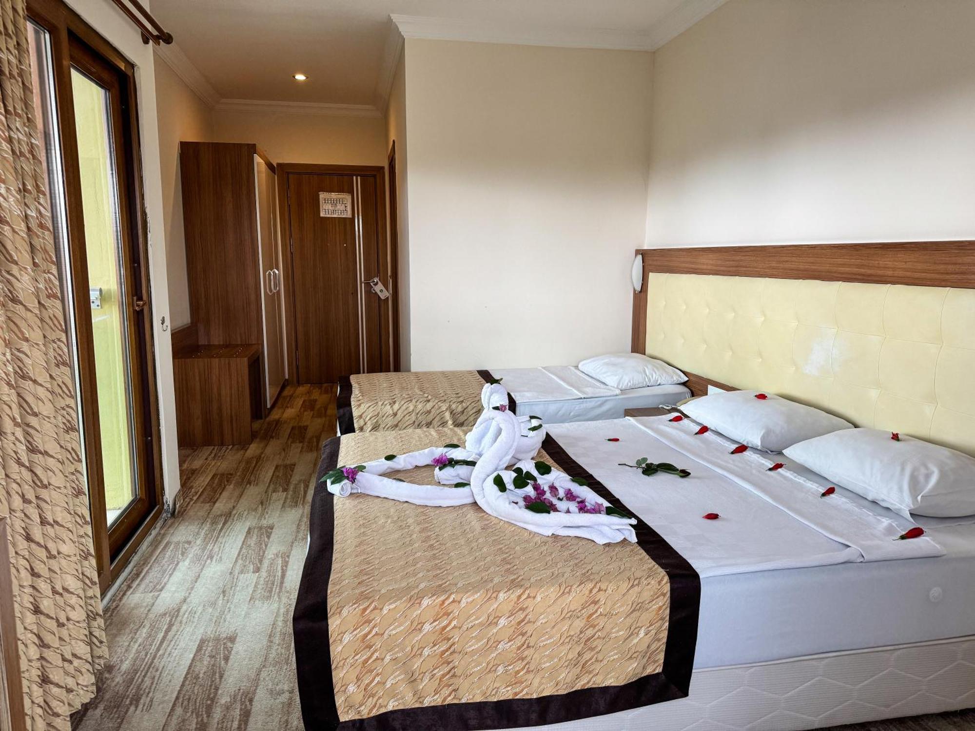 Hotel Mitos 阿拉尼亚 外观 照片